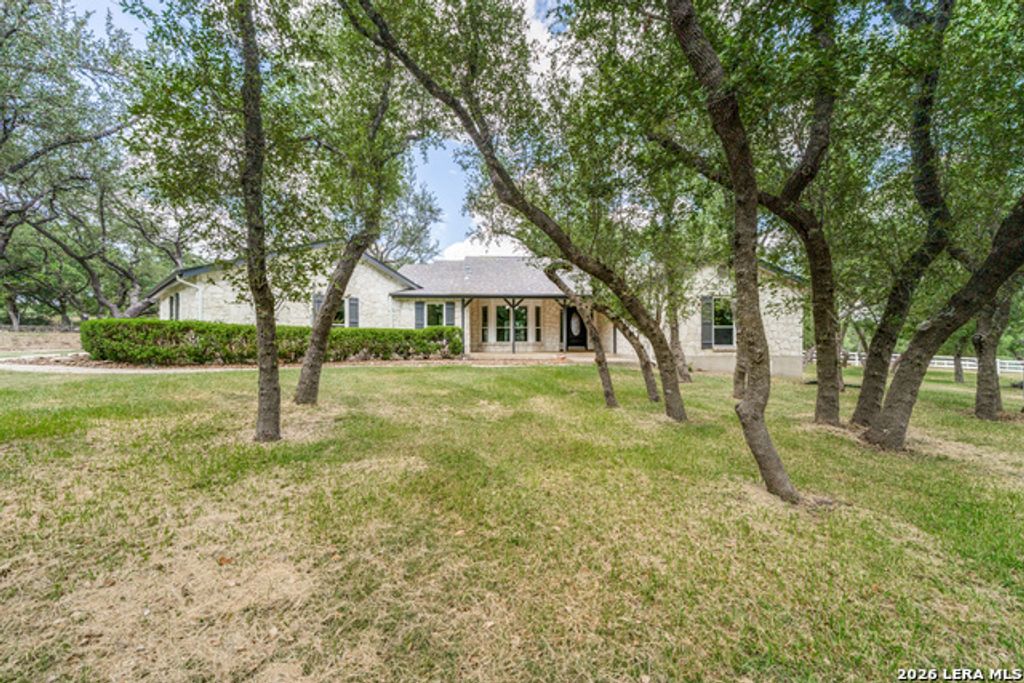 111 E Oak Estates Drive, San Antonio