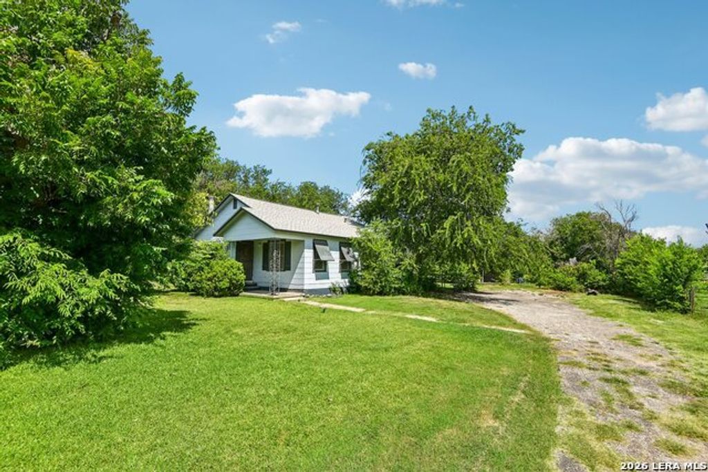 431 W Quill Drive, San Antonio