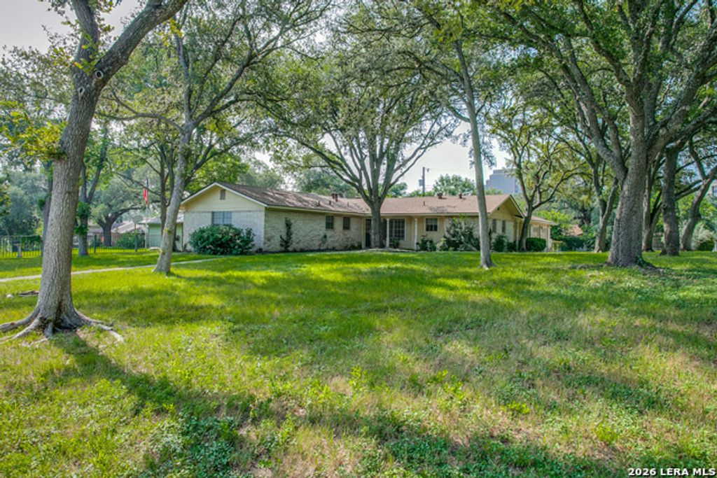 3102 Hitching Post, San Antonio