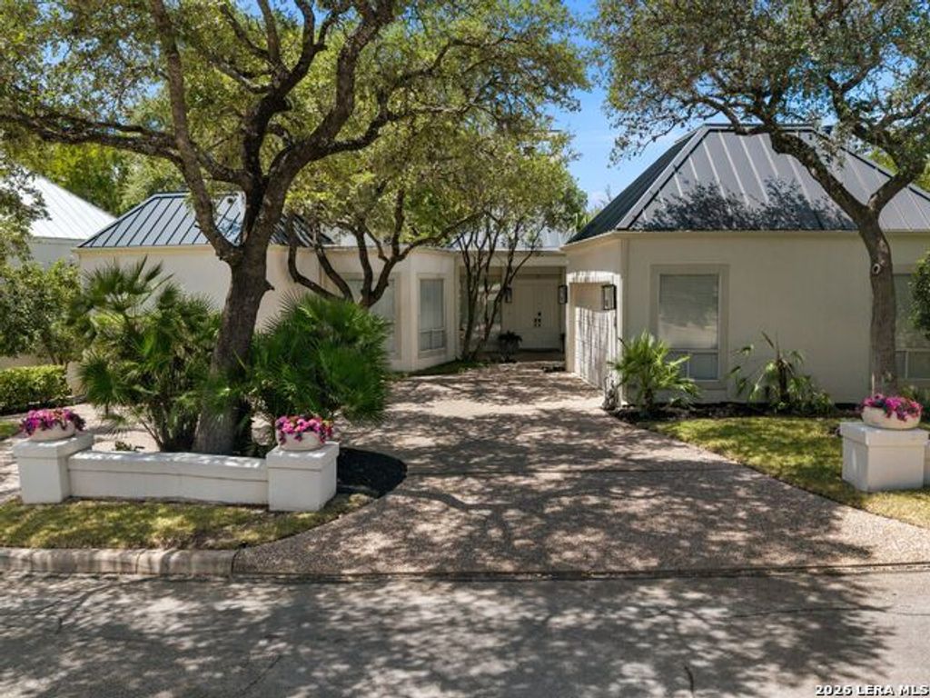 4 Westelm Garden, San Antonio
