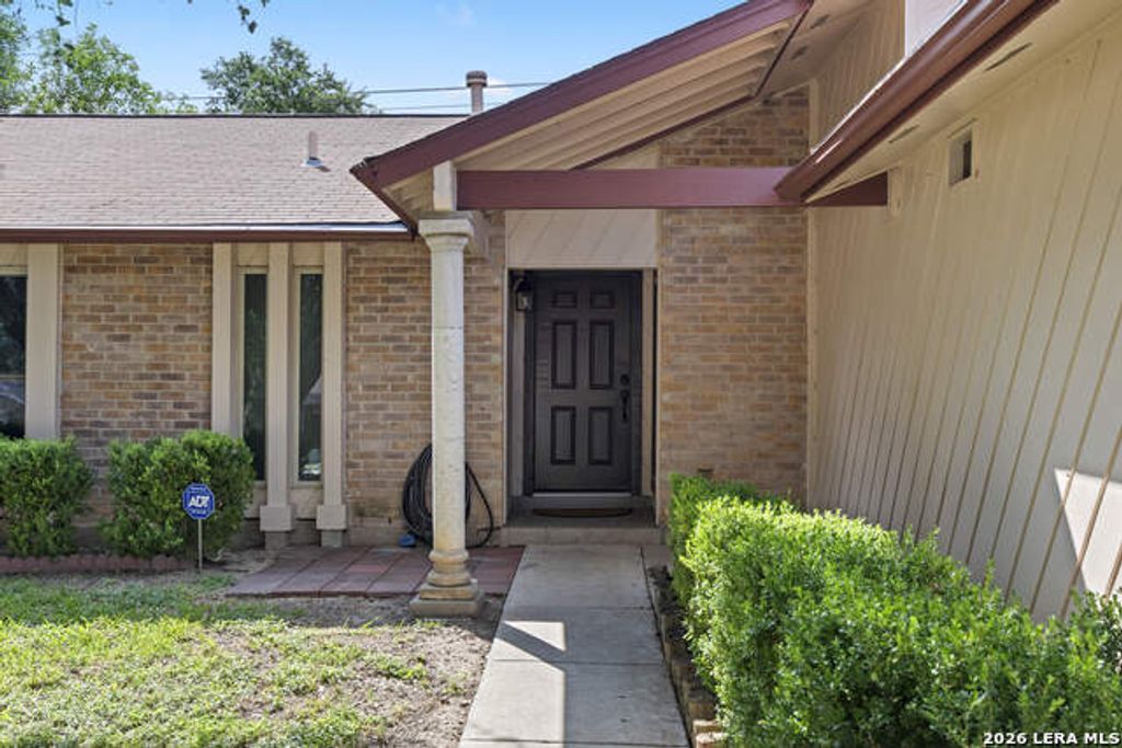 7050 Forest Meadow St, San Antonio