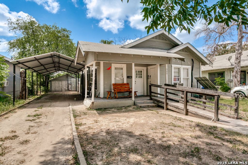 522 E Whittier Street, San Antonio