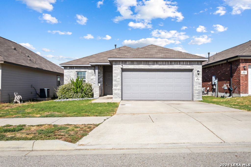 4703 Belgravia Park, Converse