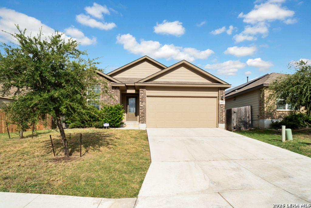 6437 Hoffman Plain, San Antonio
