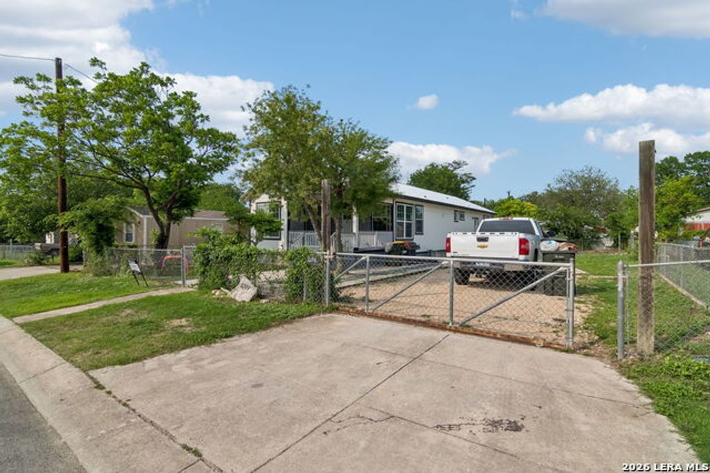 5209 Irola, Schertz