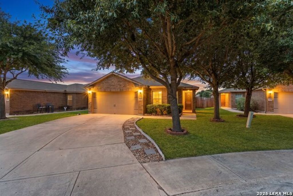 11802 Luckey Flower, San Antonio
