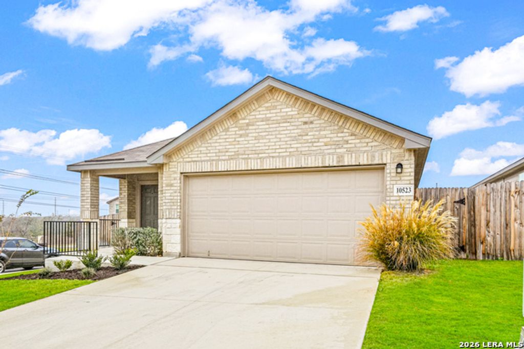 10523 Pomme, San Antonio
