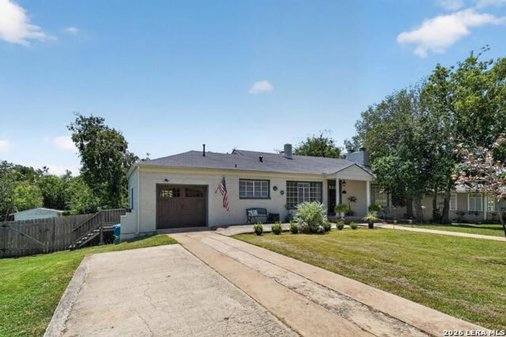 713 Bluebell Rd., Kerrville