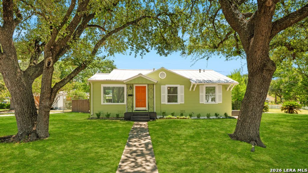 410 N Meadowlane Drive, San Antonio