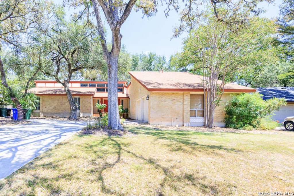 2143 Green Creek Street, San Antonio