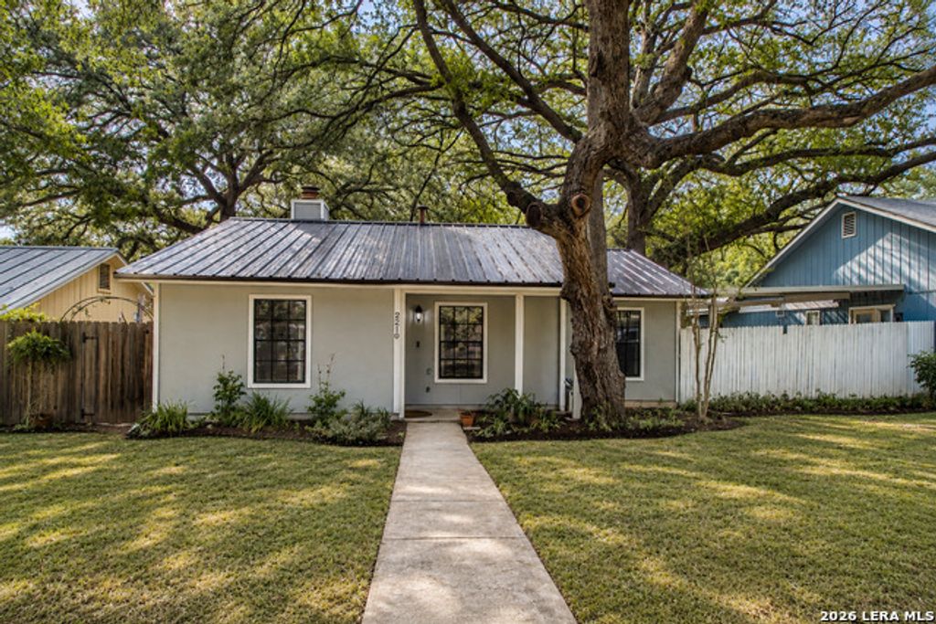2210 Knights Wood, San Antonio