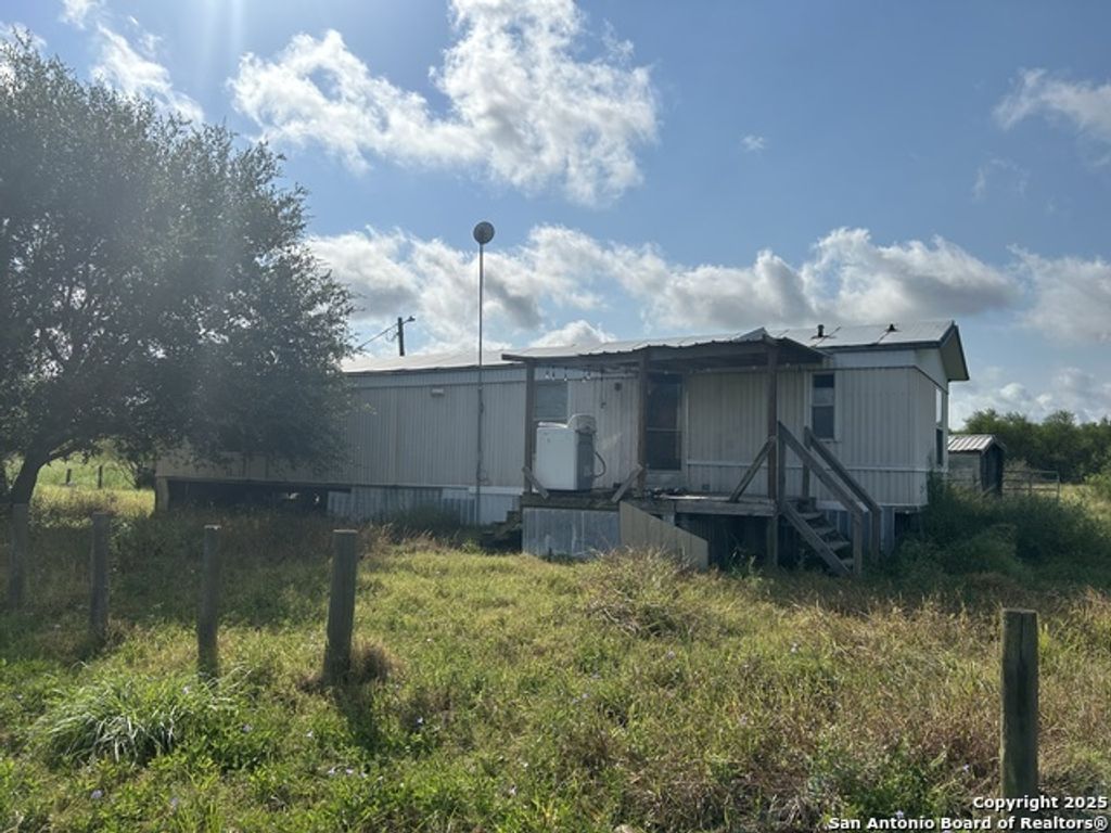 1242 Cologne Rd, Victoria