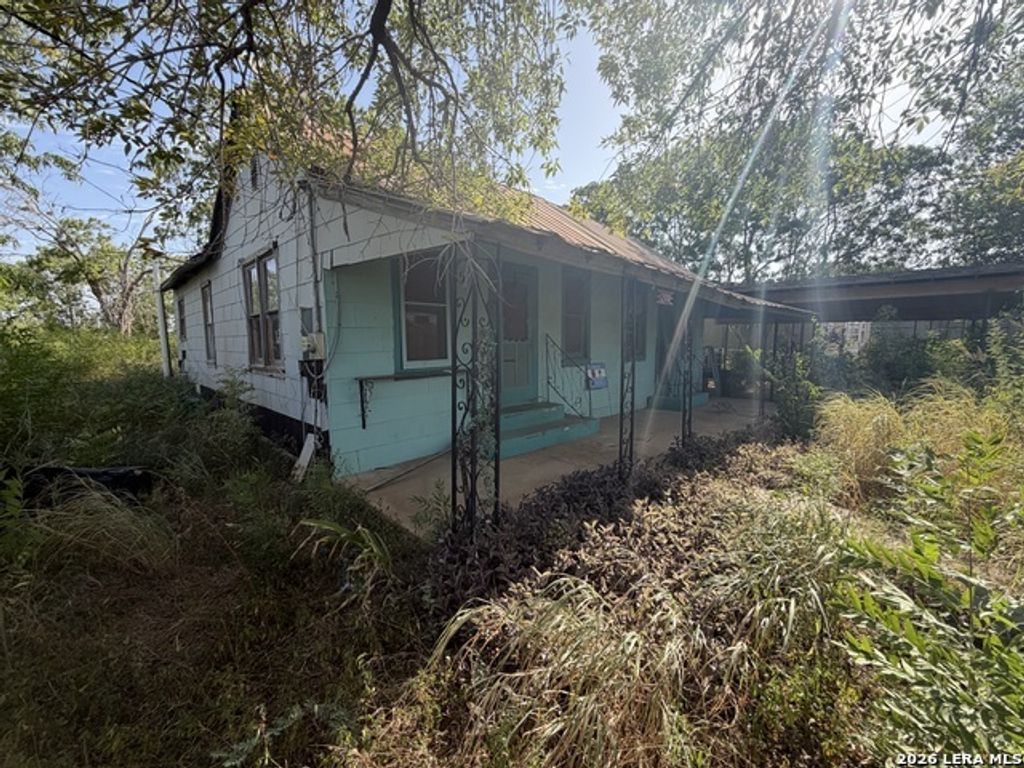200 Sunrise, Encinal