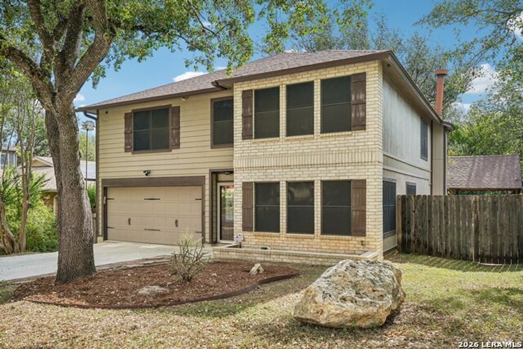 10308 Lost Bluff, San Antonio