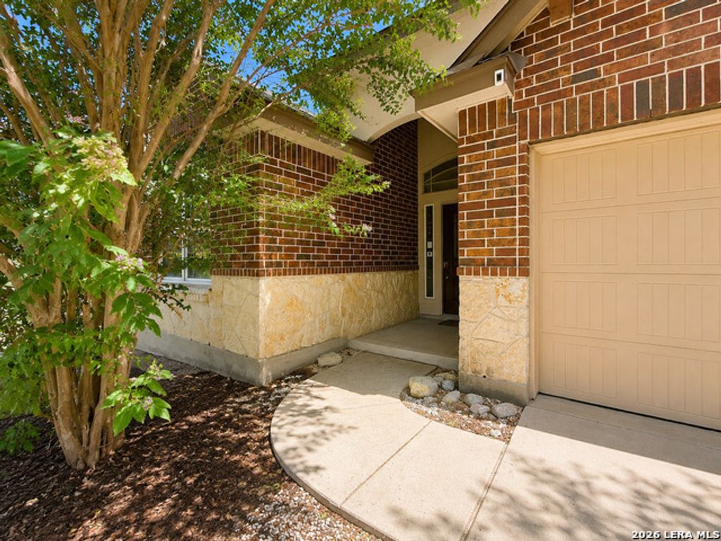 13911 Blakeville, Live Oak