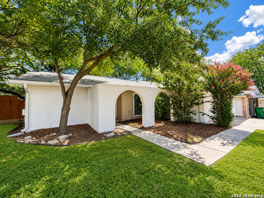 510 Michelle Dr, Converse
