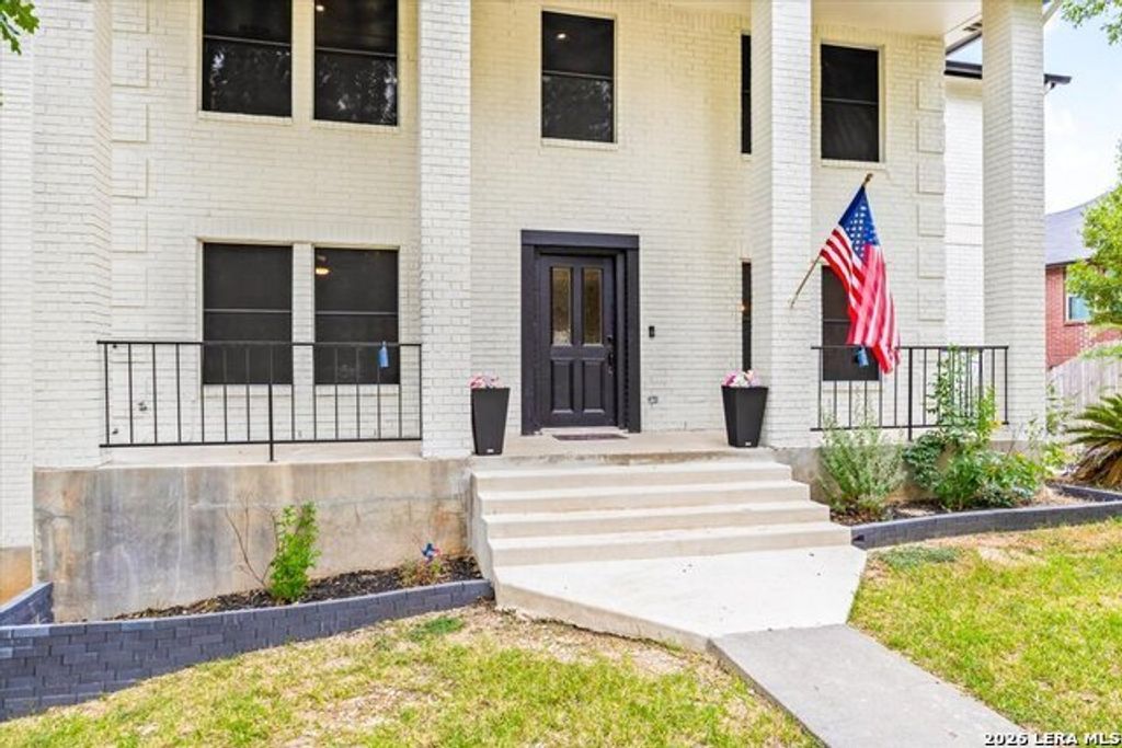 7738 Oakhill Park Dr, San Antonio