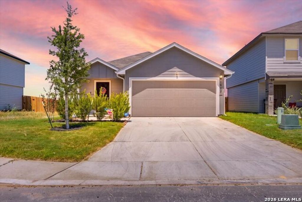 1675 House Finch Drive, San Antonio