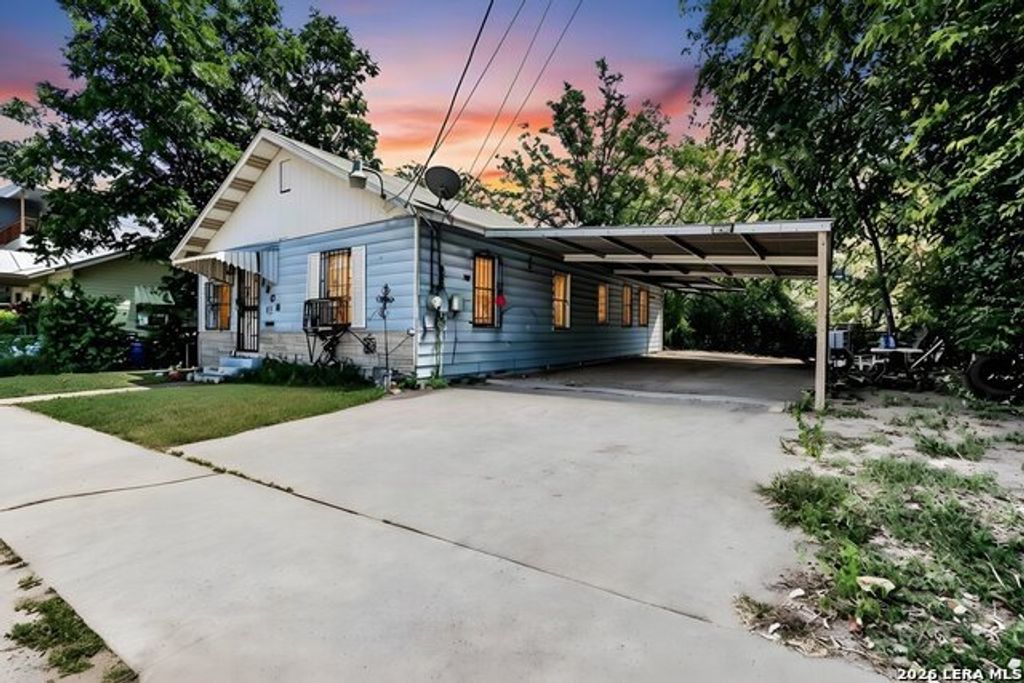 1406 Wyoming St, San Antonio