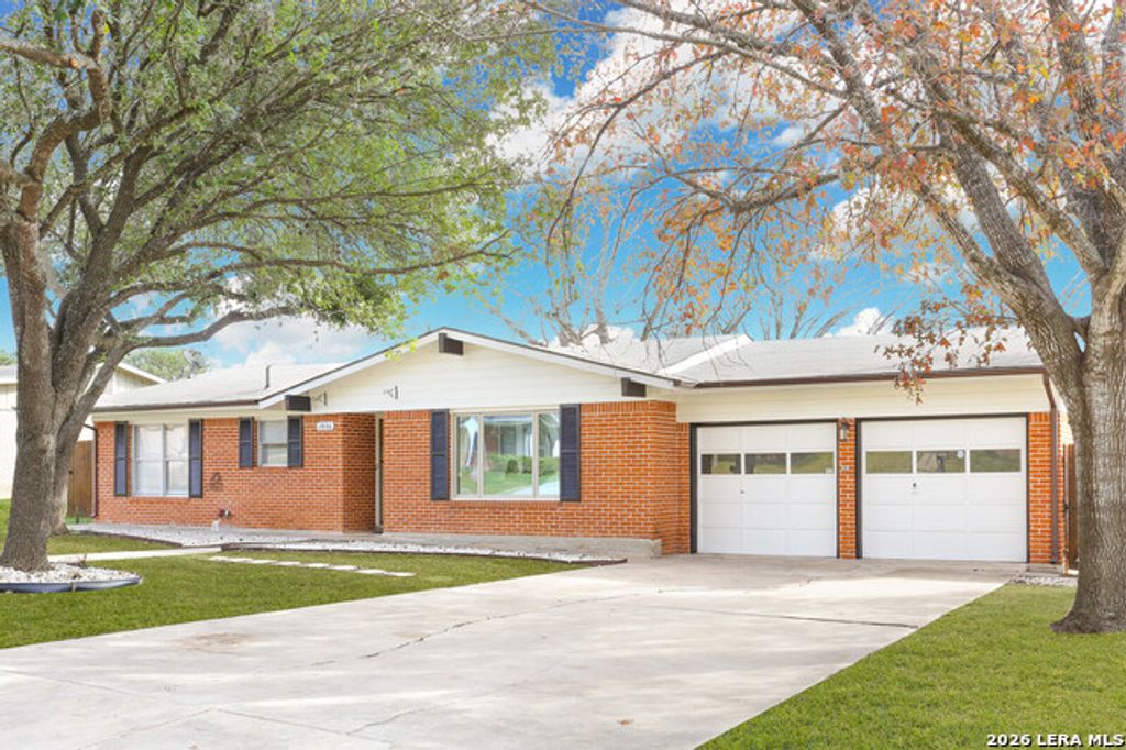 2806 Belvoir Dr, San Antonio
