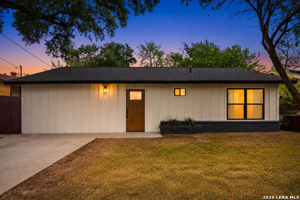 1223 W Mally Boulevard, San Antonio