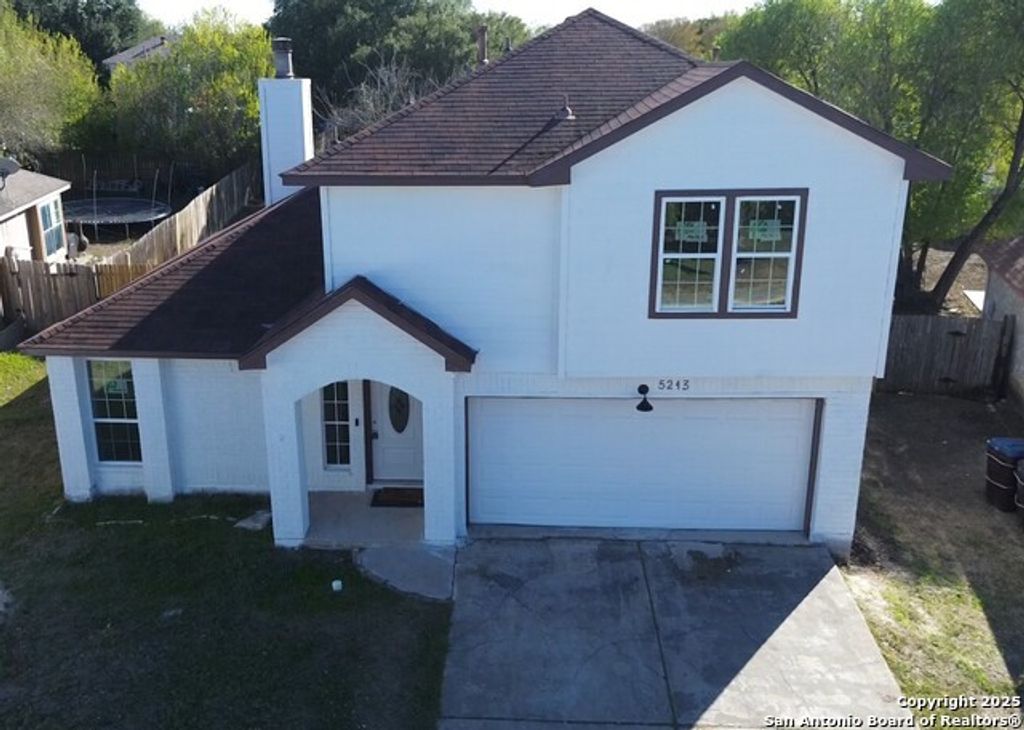 5243 Fountain Lk, San Antonio