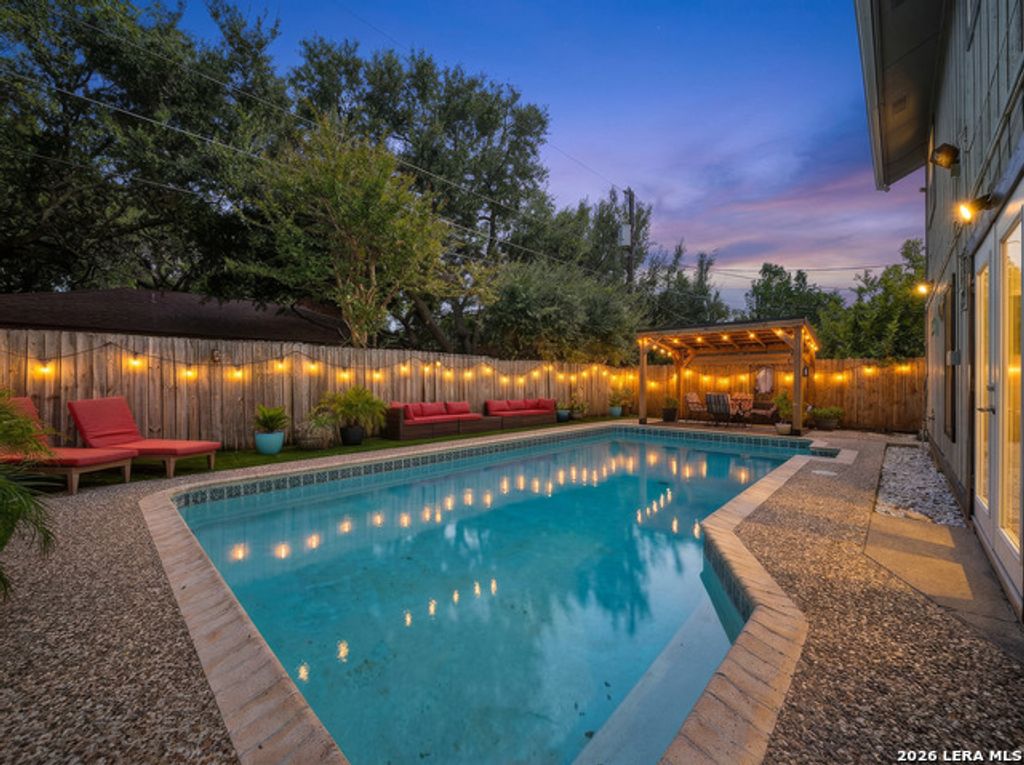14928 Forward Pass, San Antonio