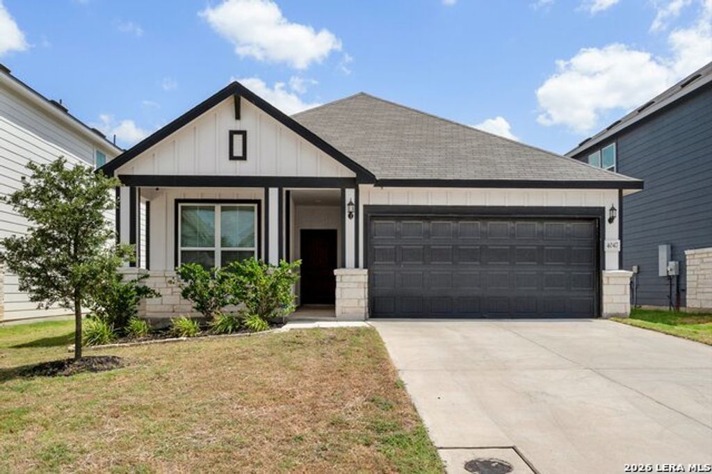 4047 Wild Bloom Rd, Seguin