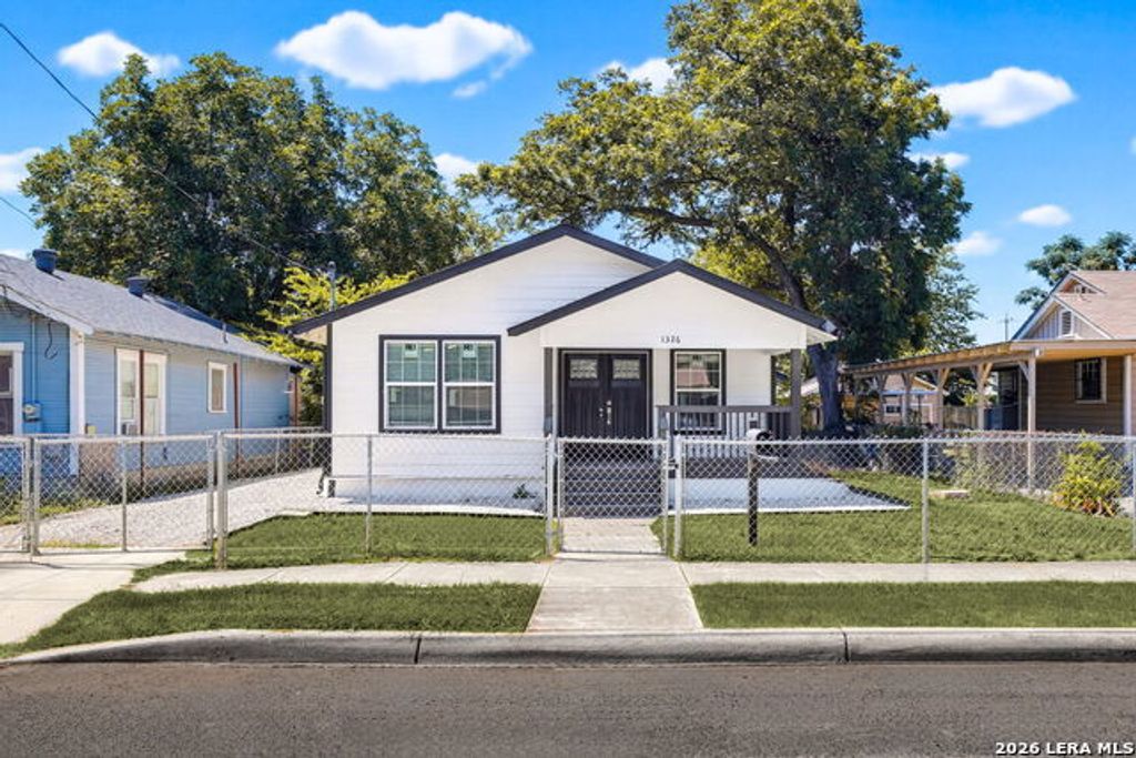 1326 W Winnipeg Avenue, San Antonio