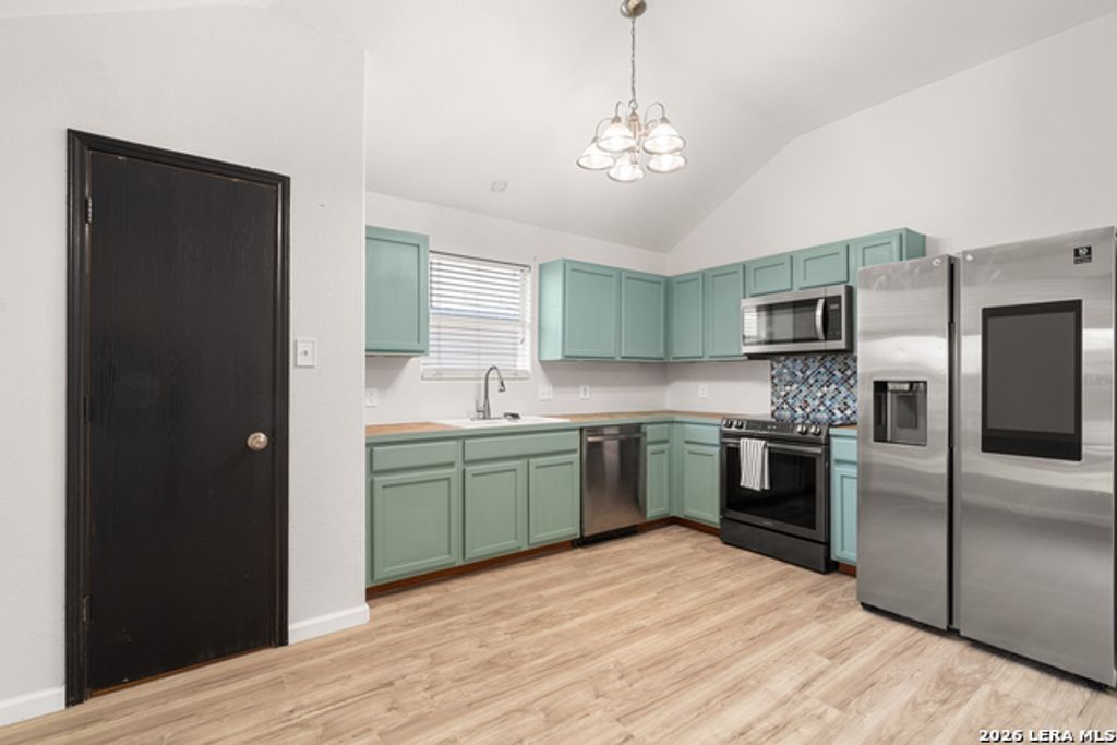 524 Copper Ln, Jarrell