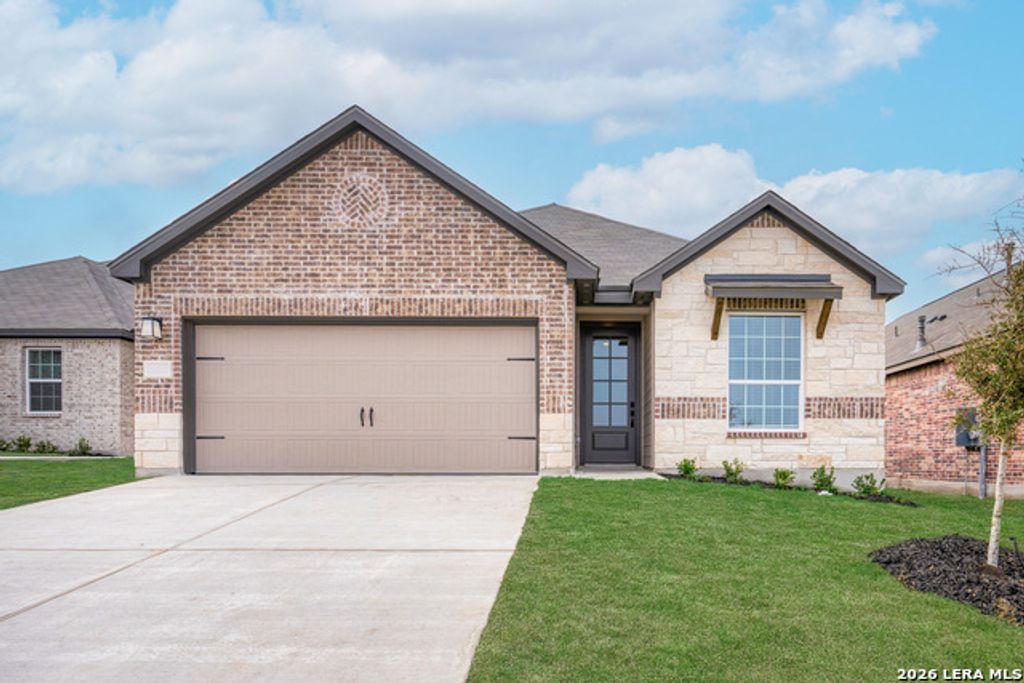 6607 Thorpe Hollow, Converse