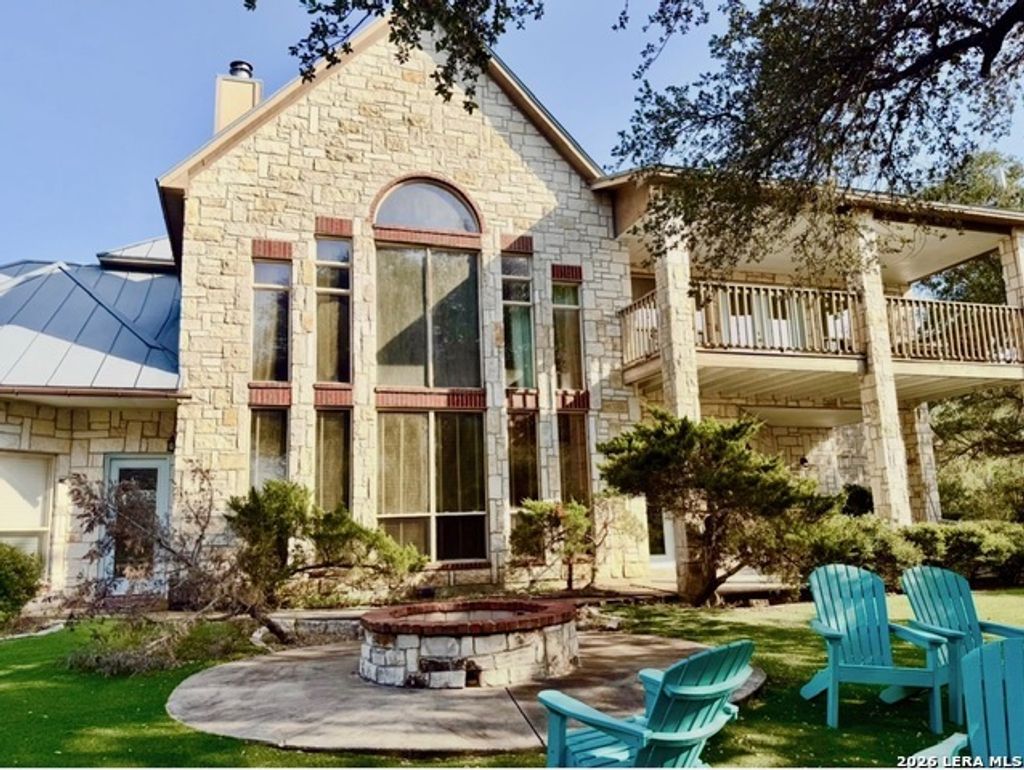 5244 Business 181 N, Beeville