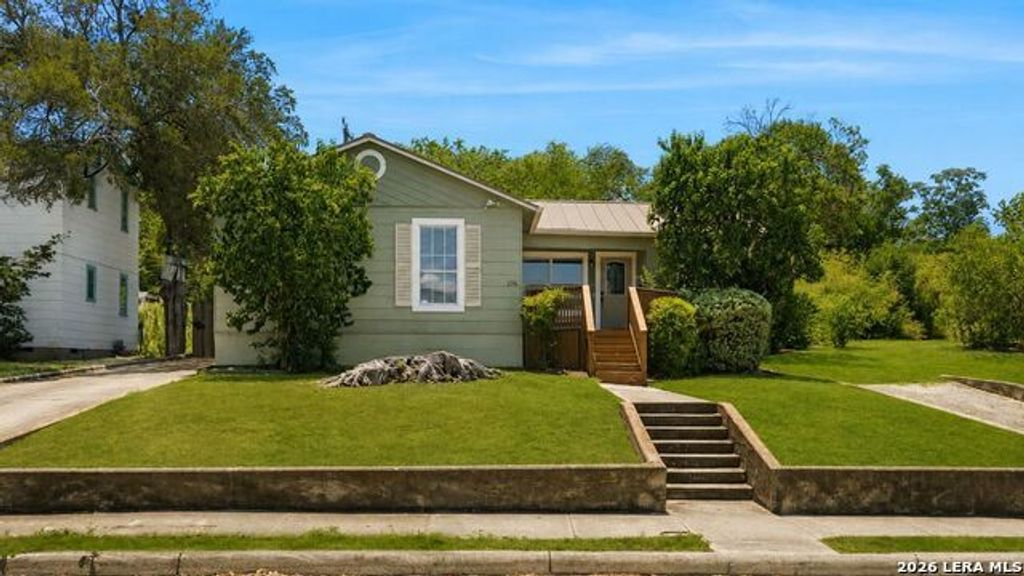 276 Claremont Avenue, San Antonio