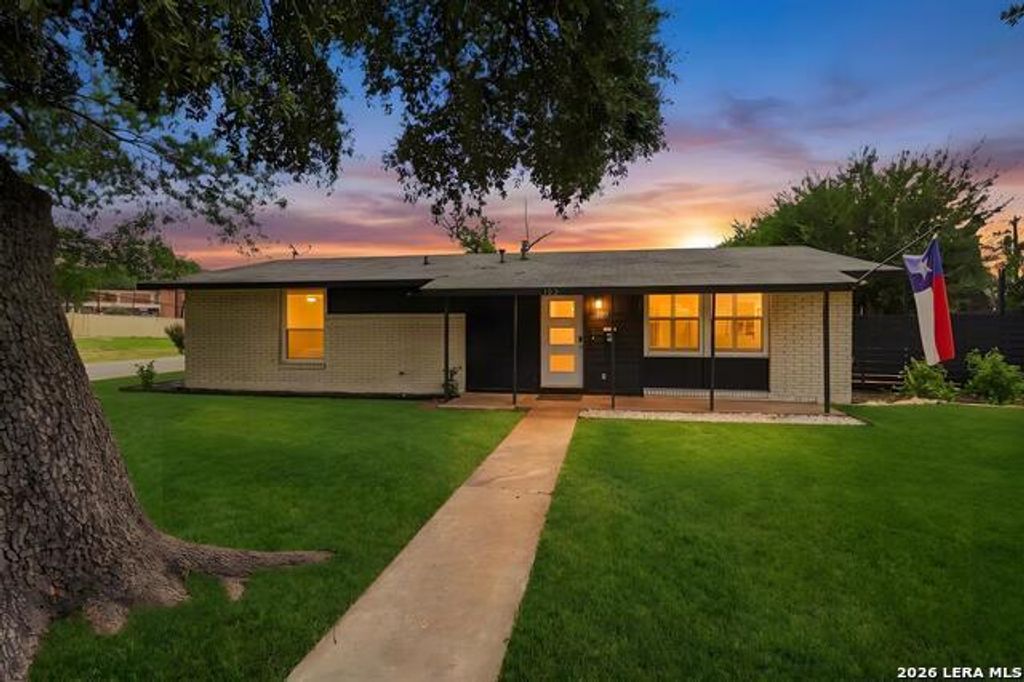 102 Gettysburg Rd, San Antonio