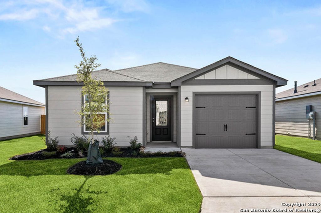 3402 Warlow Branch, San Antonio