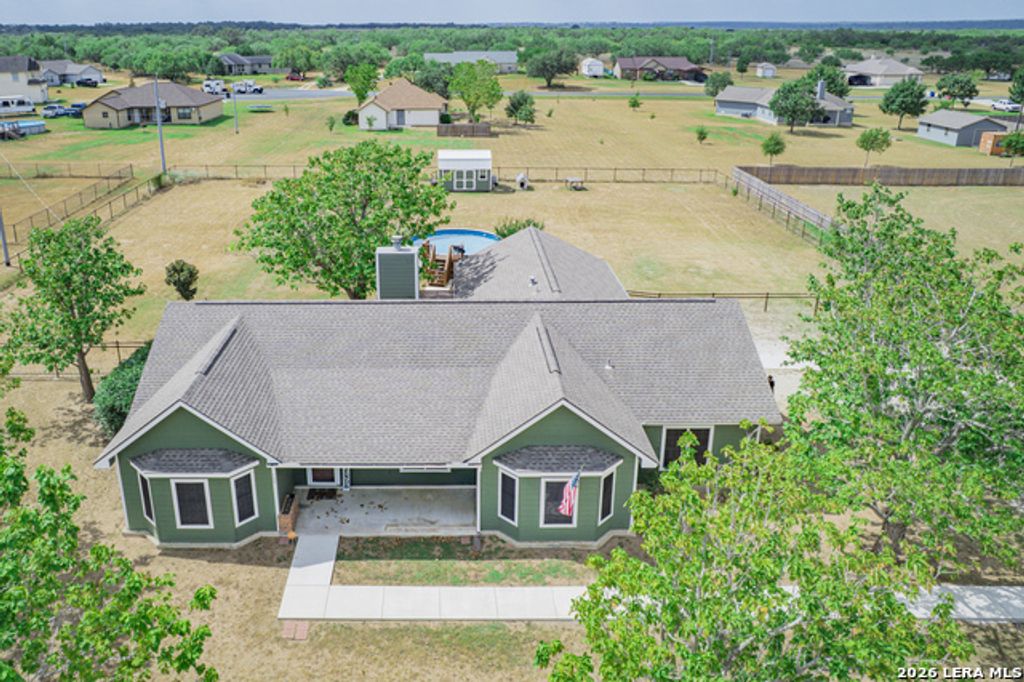 160 Rock Dove, Lytle