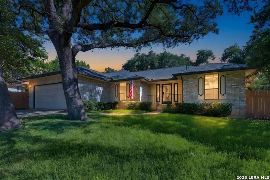 8815 Rustling Breeze, San Antonio