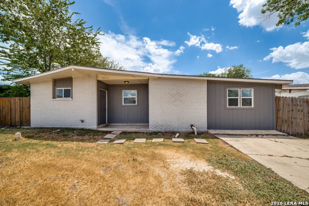 7842 Pony Ln, San Antonio