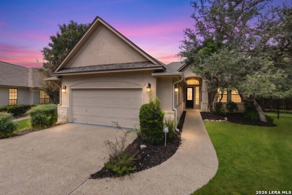 7 Littlemill, San Antonio