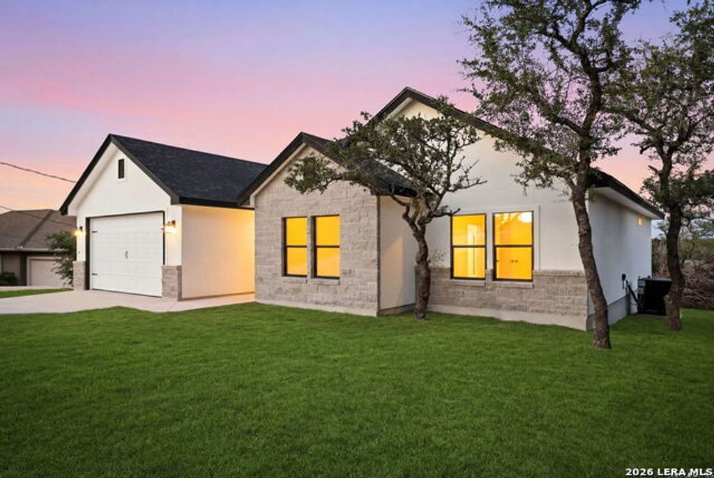 1750 Cottonwood Rd, Fischer