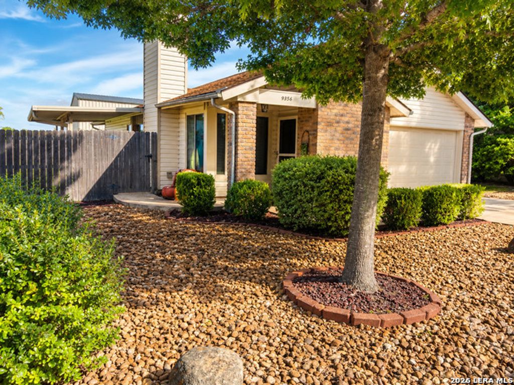 9356 Misty Meadow, Converse