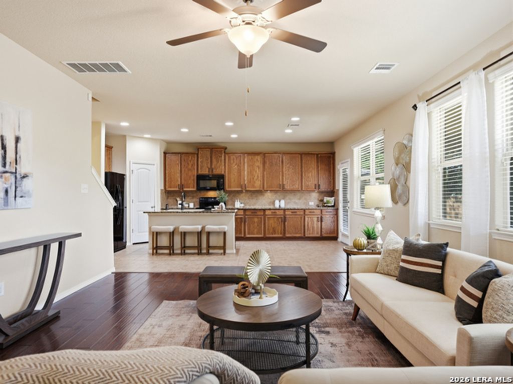 5819 Quiet Glen Dr, San Antonio