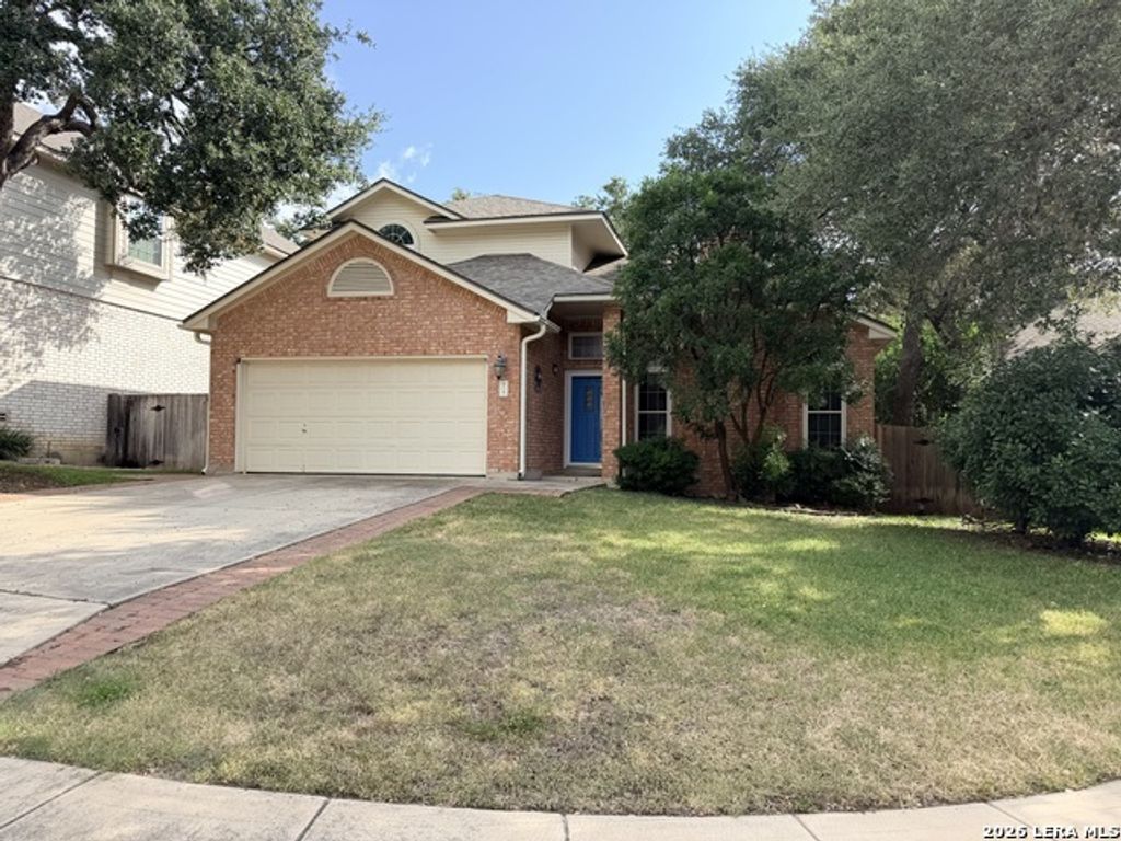 215 Whisper Wood Ln, San Antonio
