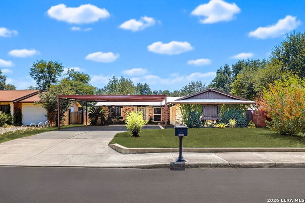 4006 Bretton Rdg, San Antonio