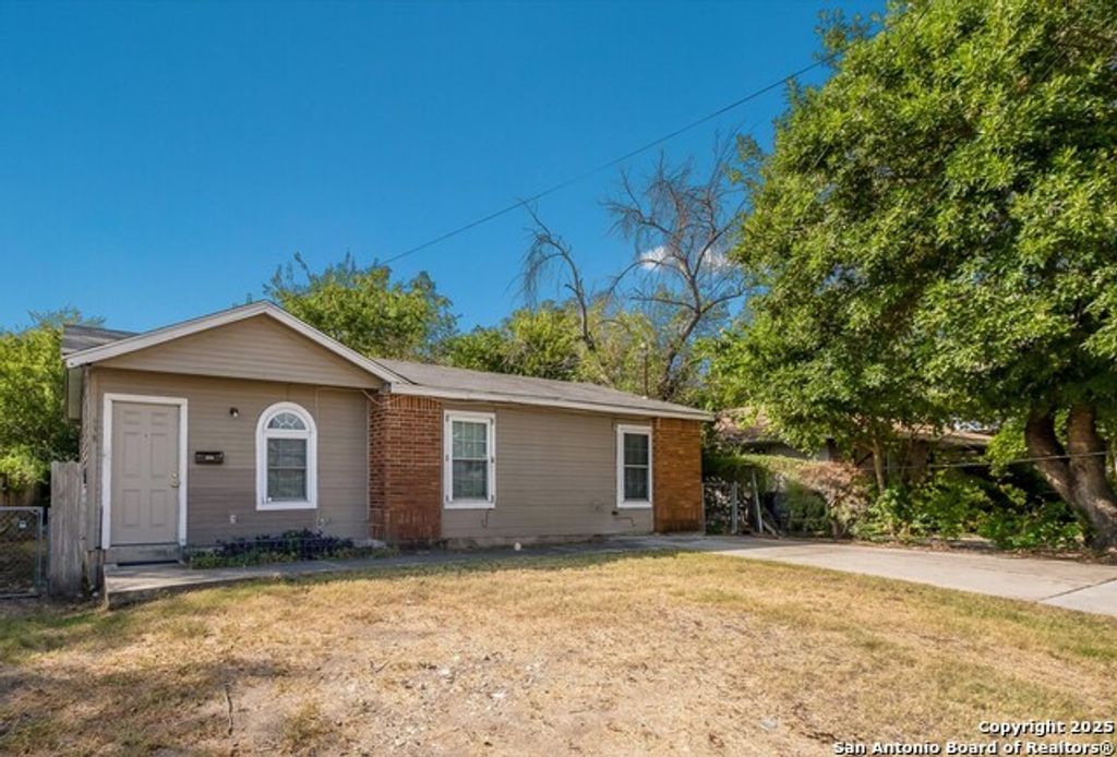 638 Hood, San Antonio