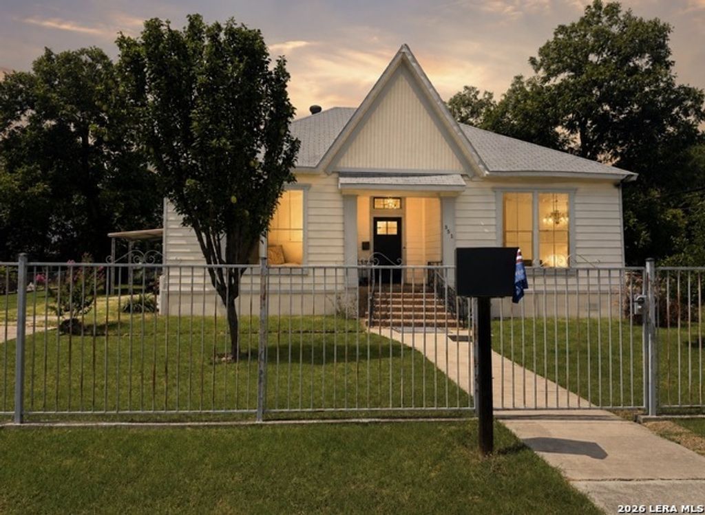 351 Belmont, San Antonio