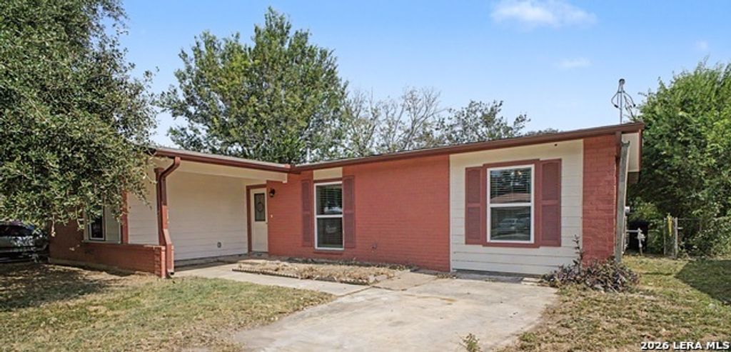 804 Aviation Ave, Schertz