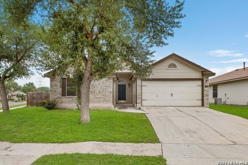 8403 Pigeonberry Drive, Converse