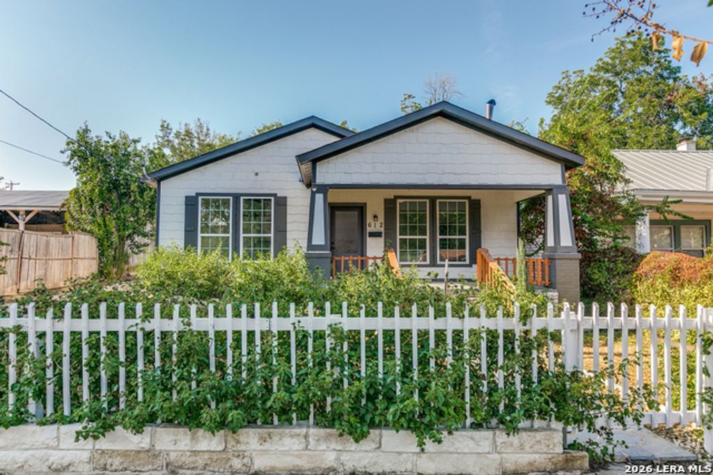 612 W Magnolia, San Antonio