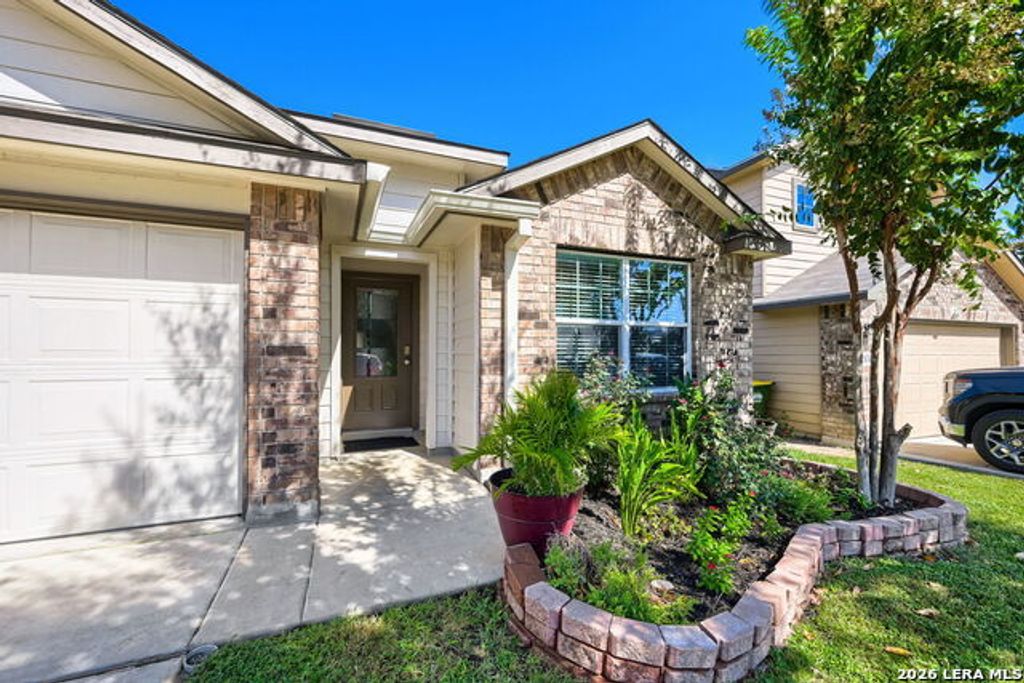 2832 Tengyc Bow, San Antonio